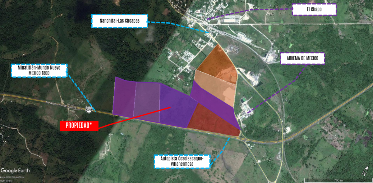 4 of 4: Acercamiento, el terreno comprende el área en color morado