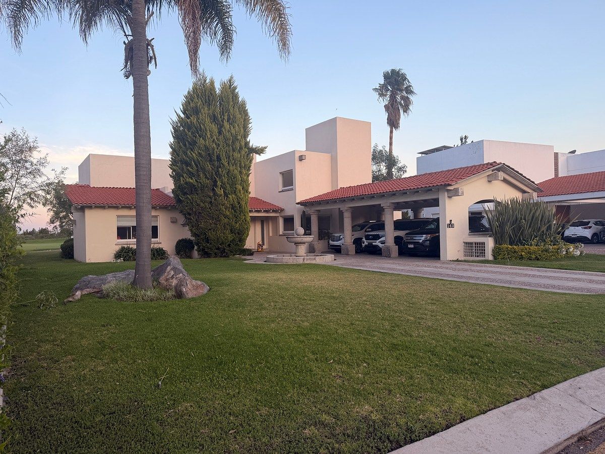 Casa em condomínio fechado em El Campanario, Querétaro, foto 24 de 35
