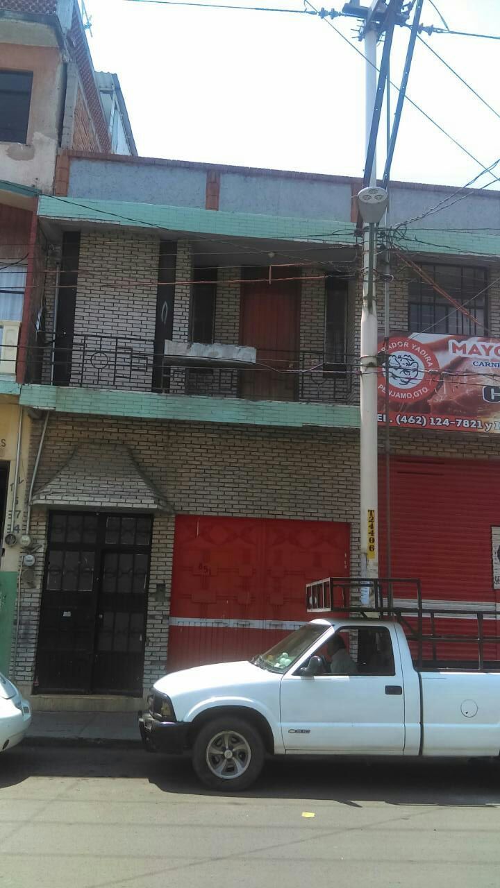 3 of 10: FACHADA DE LA PROPIEDAD