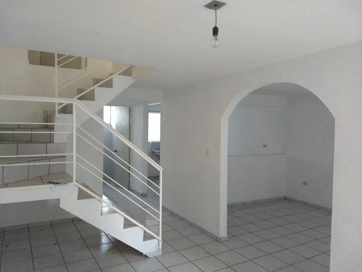 3 de 14: Sala comedor 