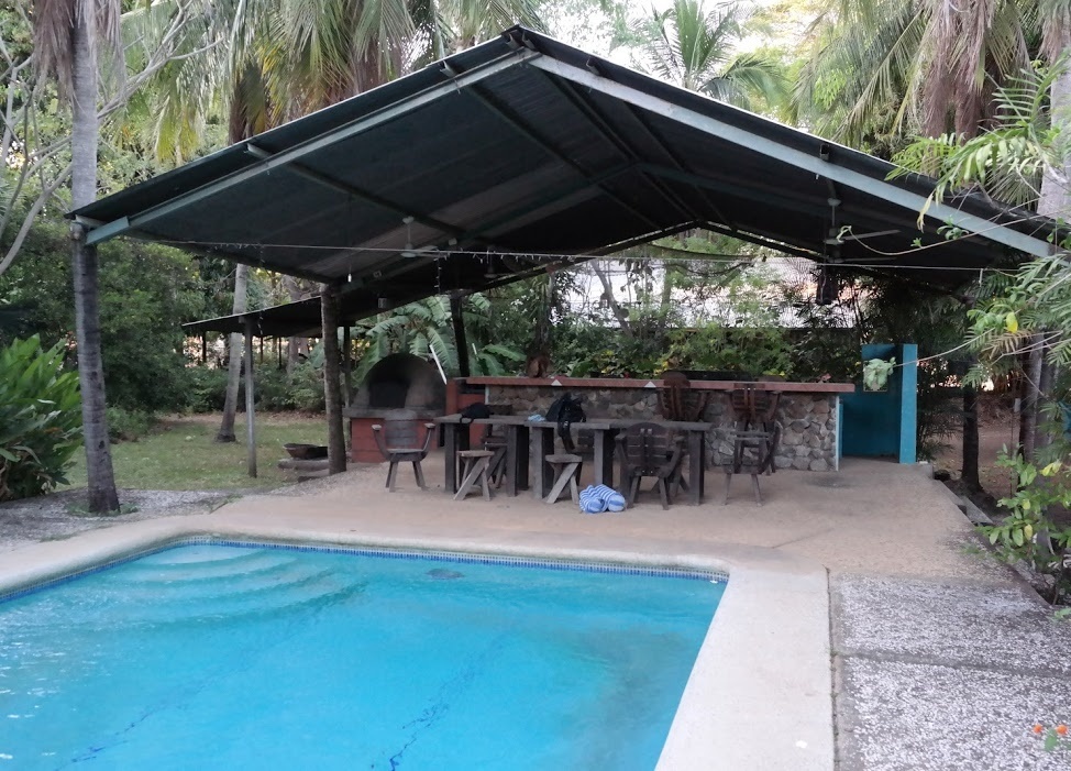 7 de 23: Covered pool patio