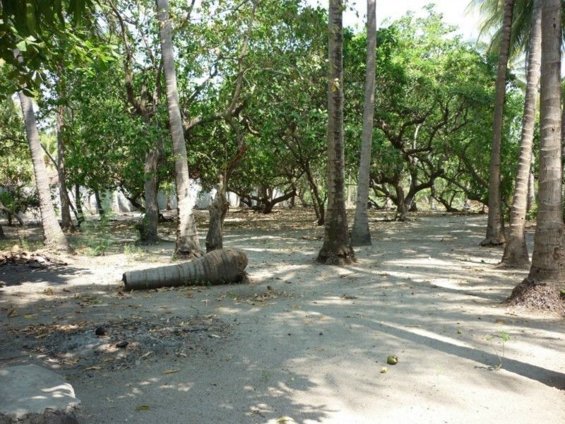2 de 7: Terreno en venta en Playa Costa Del Sol