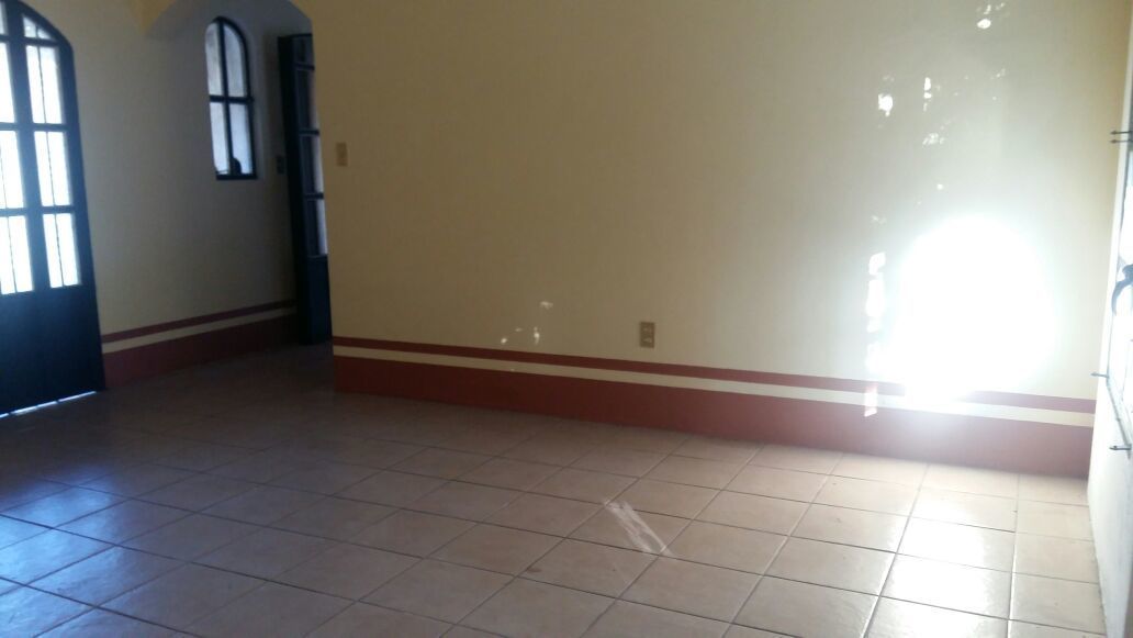 4 de 8: SALA 