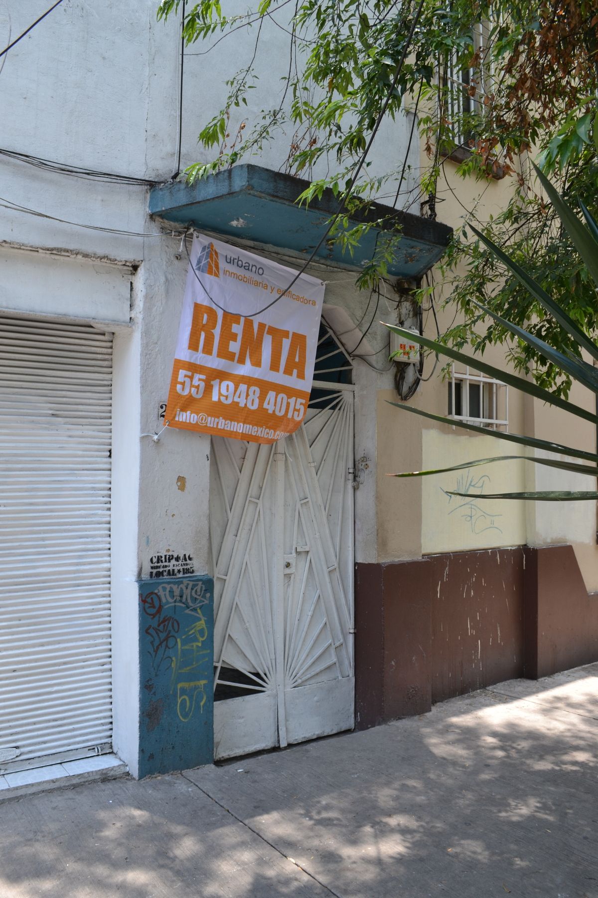 1 de 13: Entrada a los Deptos