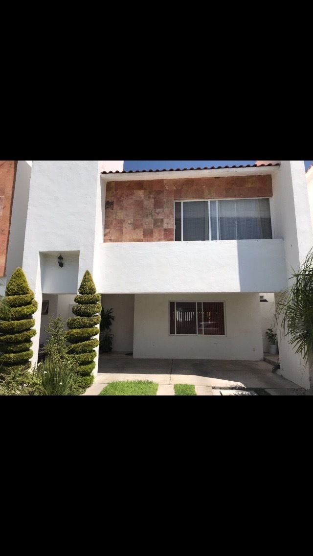 Casa à Venda em Juriquilla Santa Fé!, foto 1 de 11