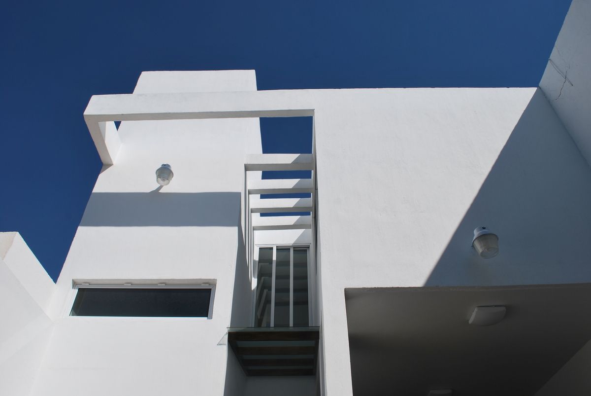 1 de 16: FACHADA PRINCIPAL