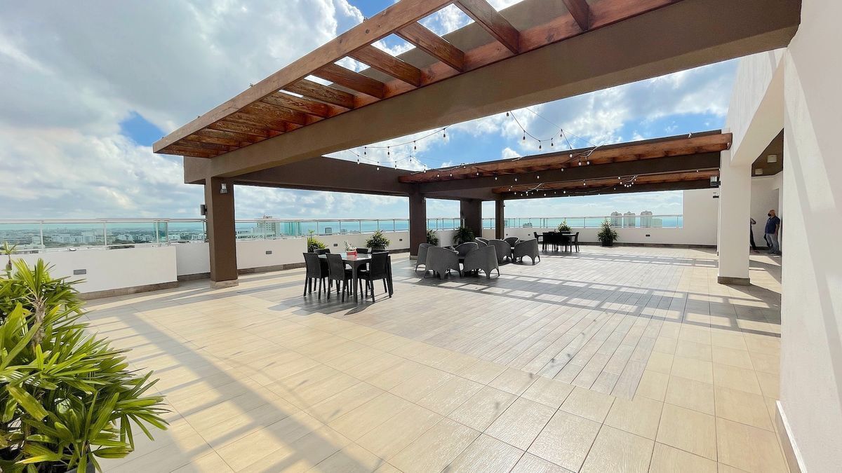 11 de 24: terraza común con vista al mar en último nivel 
