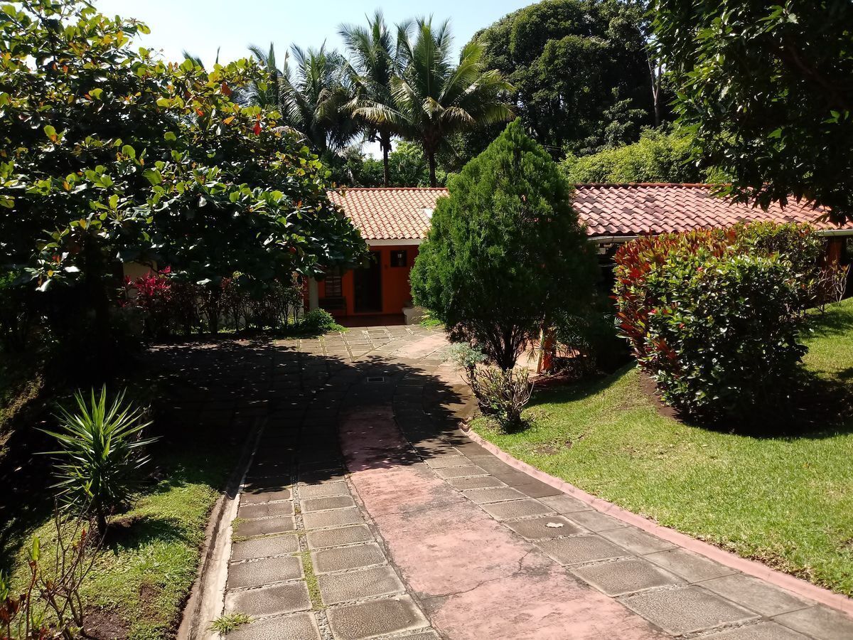 1 de 40: Casa en venta en Condominio  La Hacienda San José Villanueva