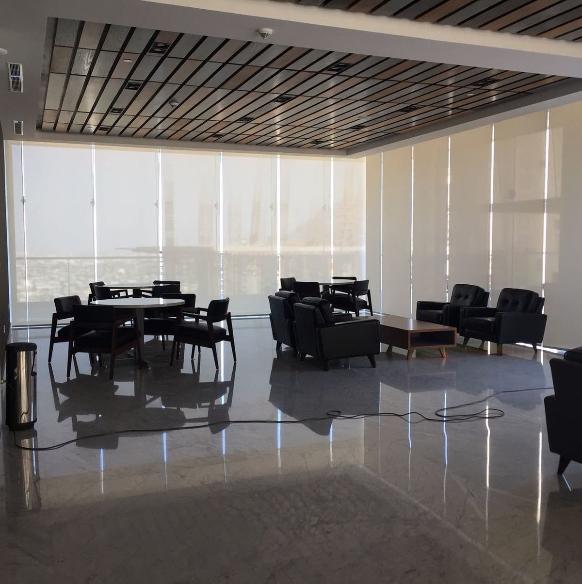 6 de 12: SALA REUNIÓN