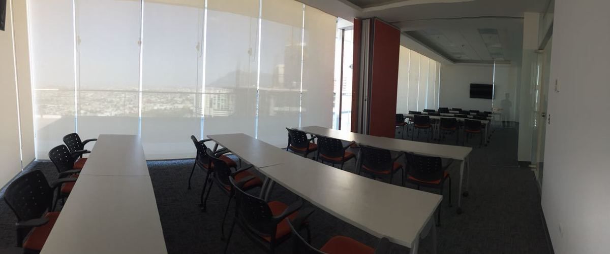 7 de 12: SALA DE JUNTAS