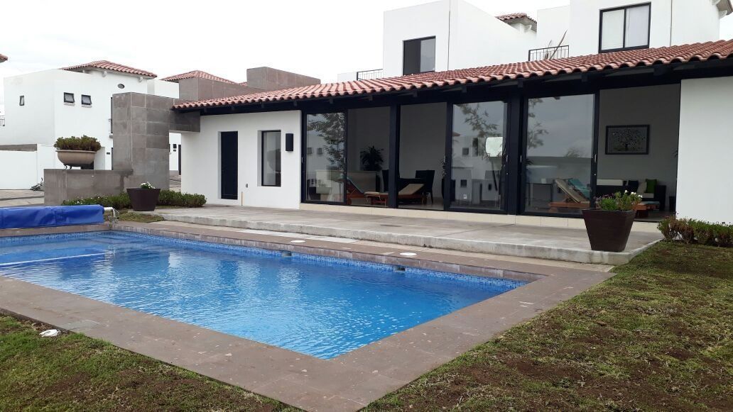 Venta Casas, El Condado, Corregidora, Qro76. $ mdp