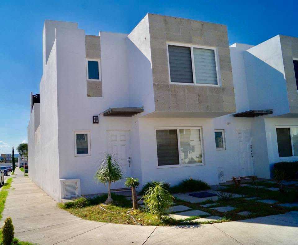 Casa En Renta En 3 Cantos Guanajuato, 0 M², $8,/Mes - Allproperty