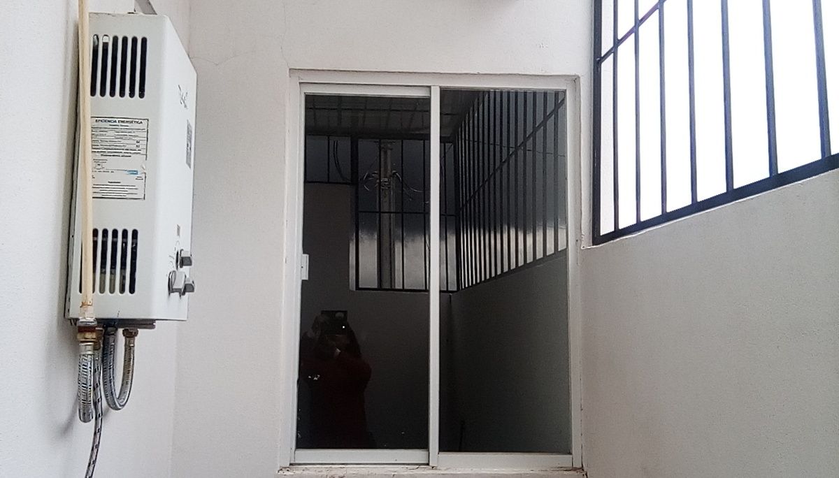 EN VENTA CASA NUEVA EN MONTENEGRO, QRO.