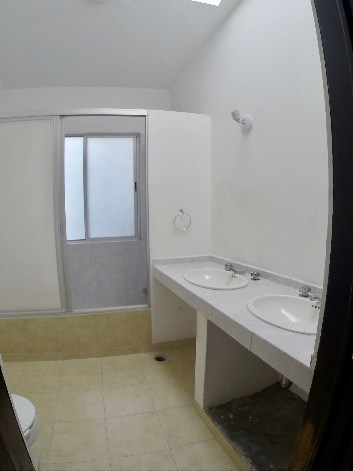 21 de 24: BAÑO DOBLE
