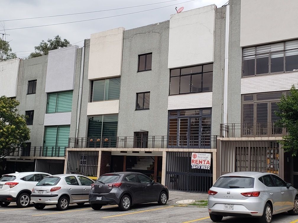 1 de 16: FACHADA