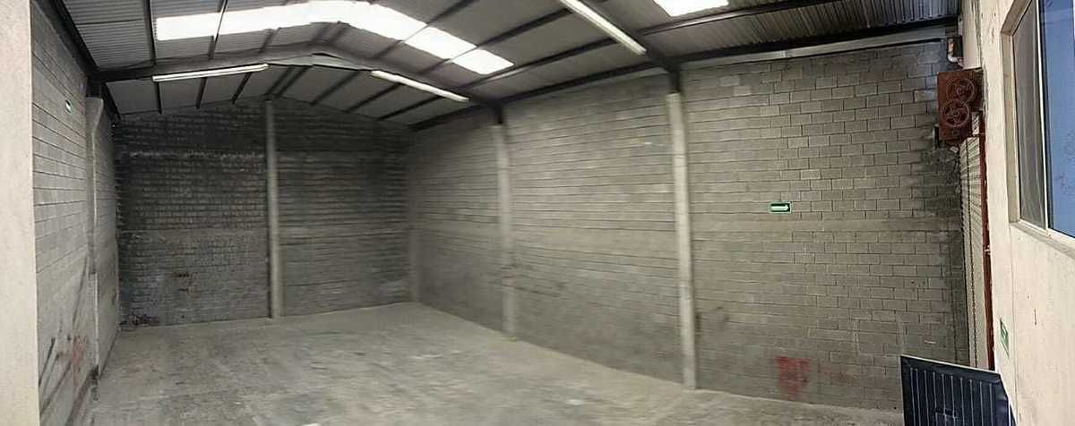 8 de 10: área bodega 