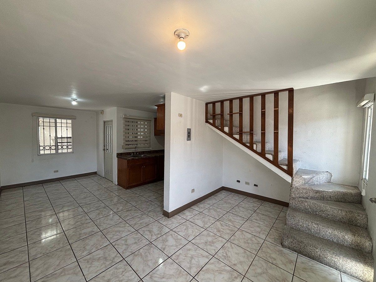 Casa en Renta  2 Recamaras  Jardines de Agua Caliente, Privada Maple Zona Dorada, foto 1 de 18