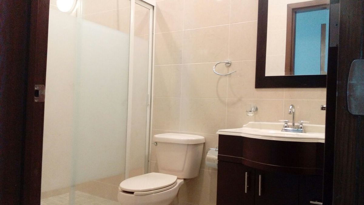 19 de 23: Baños 