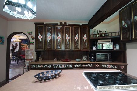 Residencia en Venta de Lujo Con Vista Panorámica al Lago en Chapala