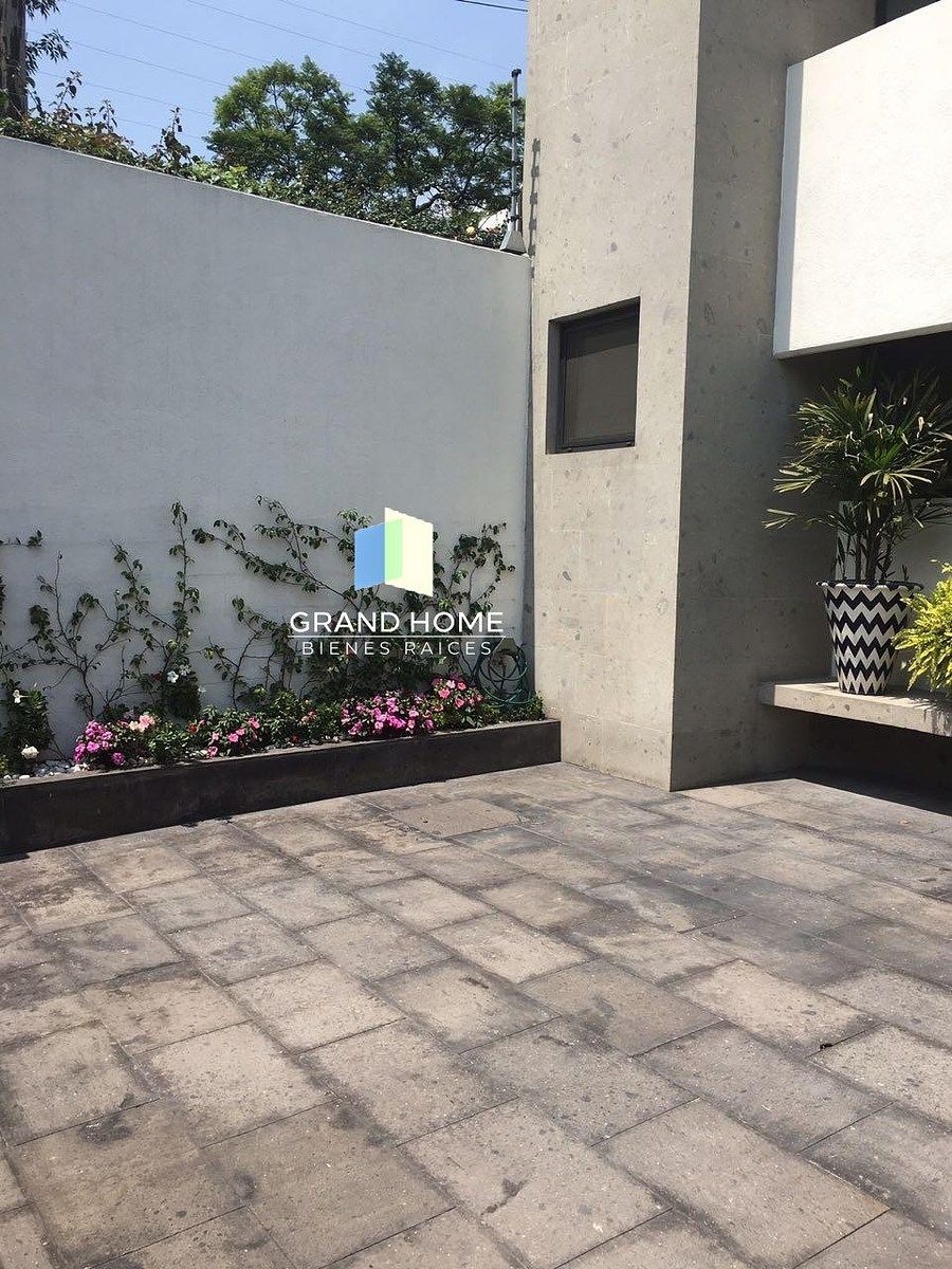 House in Lomas de Chapultepec I Sección, Miguel Hidalgo, photo 3 of 27