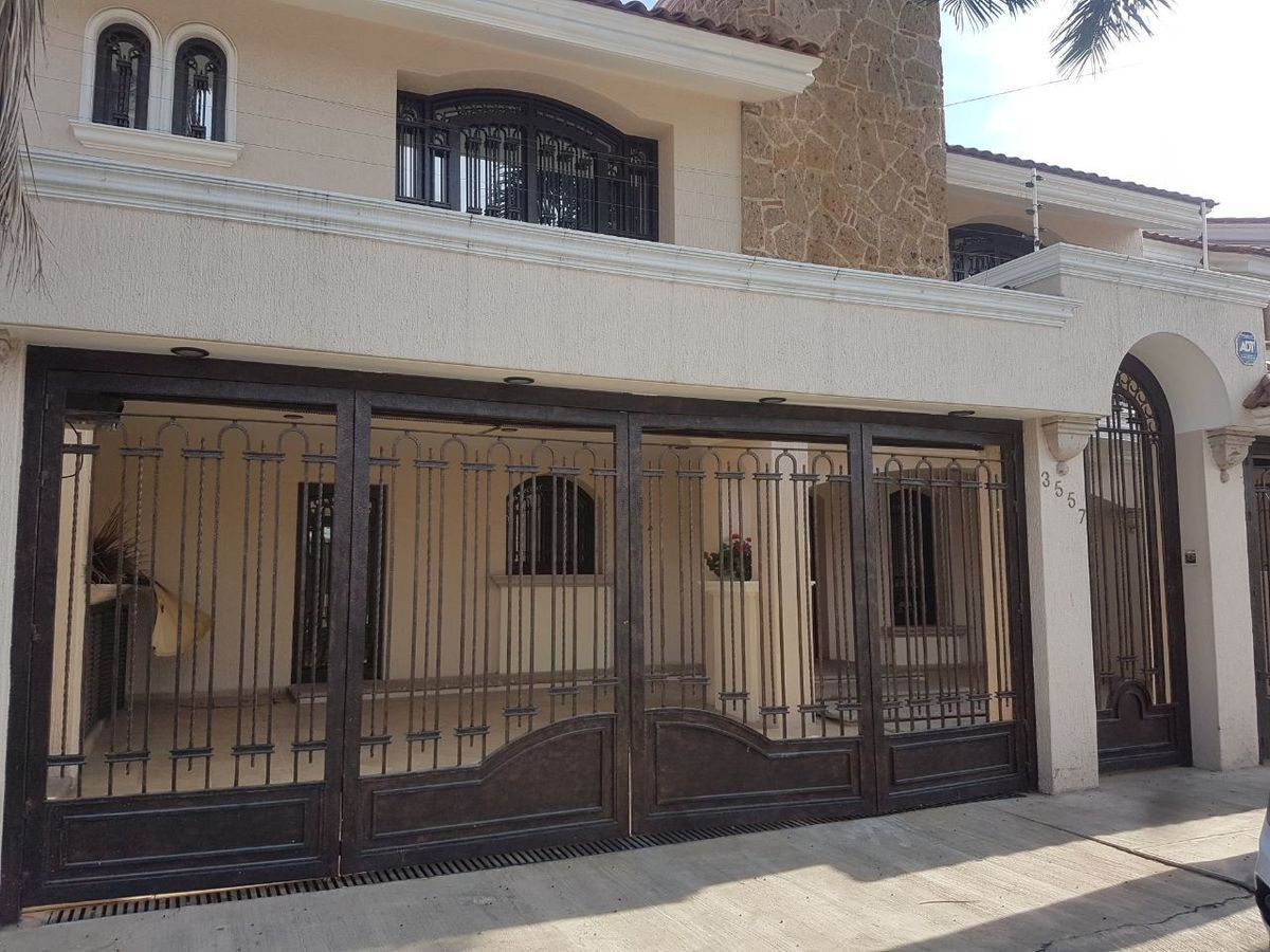 Casa en Venta en Jardínes de La Paz, Guadalajara | EasyBroker