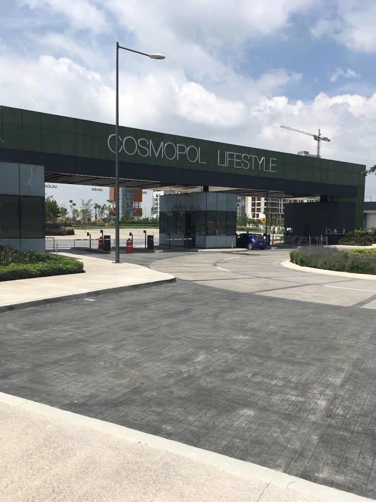 25 de 26: Acceso Principal renta departamento cosmopol coacalco