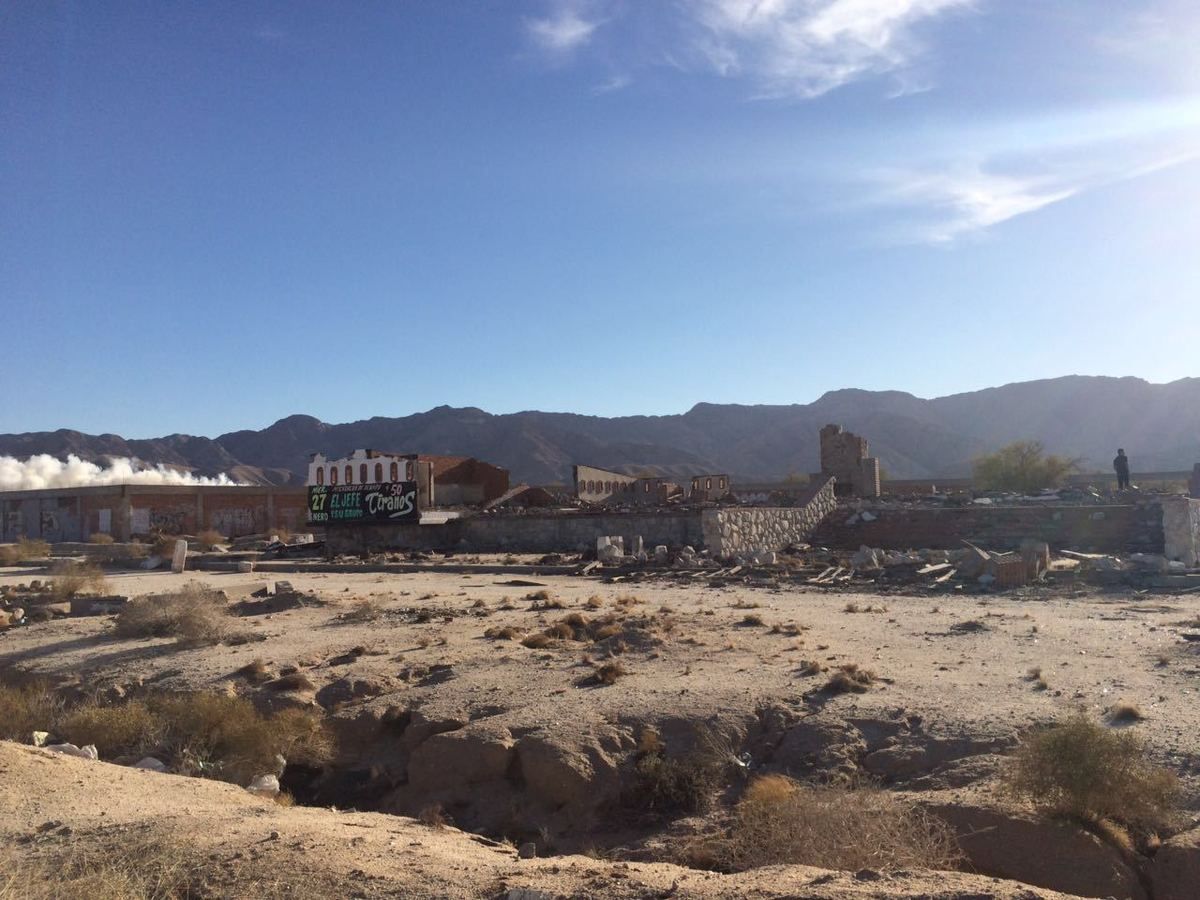 DE REMATE!! 5.2 ha EN MEXICALI- SOBRE CARRETERA, GASOLINERA, PLAZA COMERCIAL. - foto 2