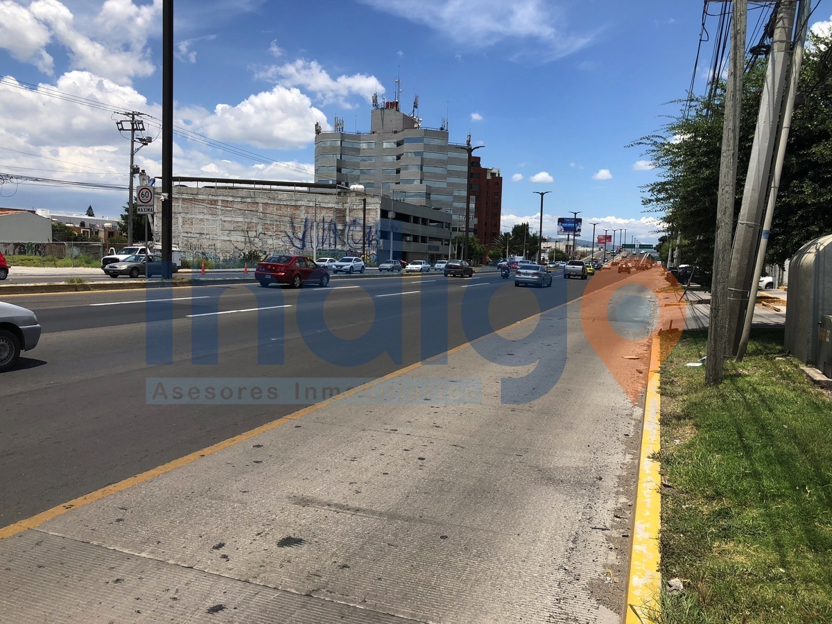 7 de 25: Vista en sentido hacia Querétaro (Alto flujo vehicular)