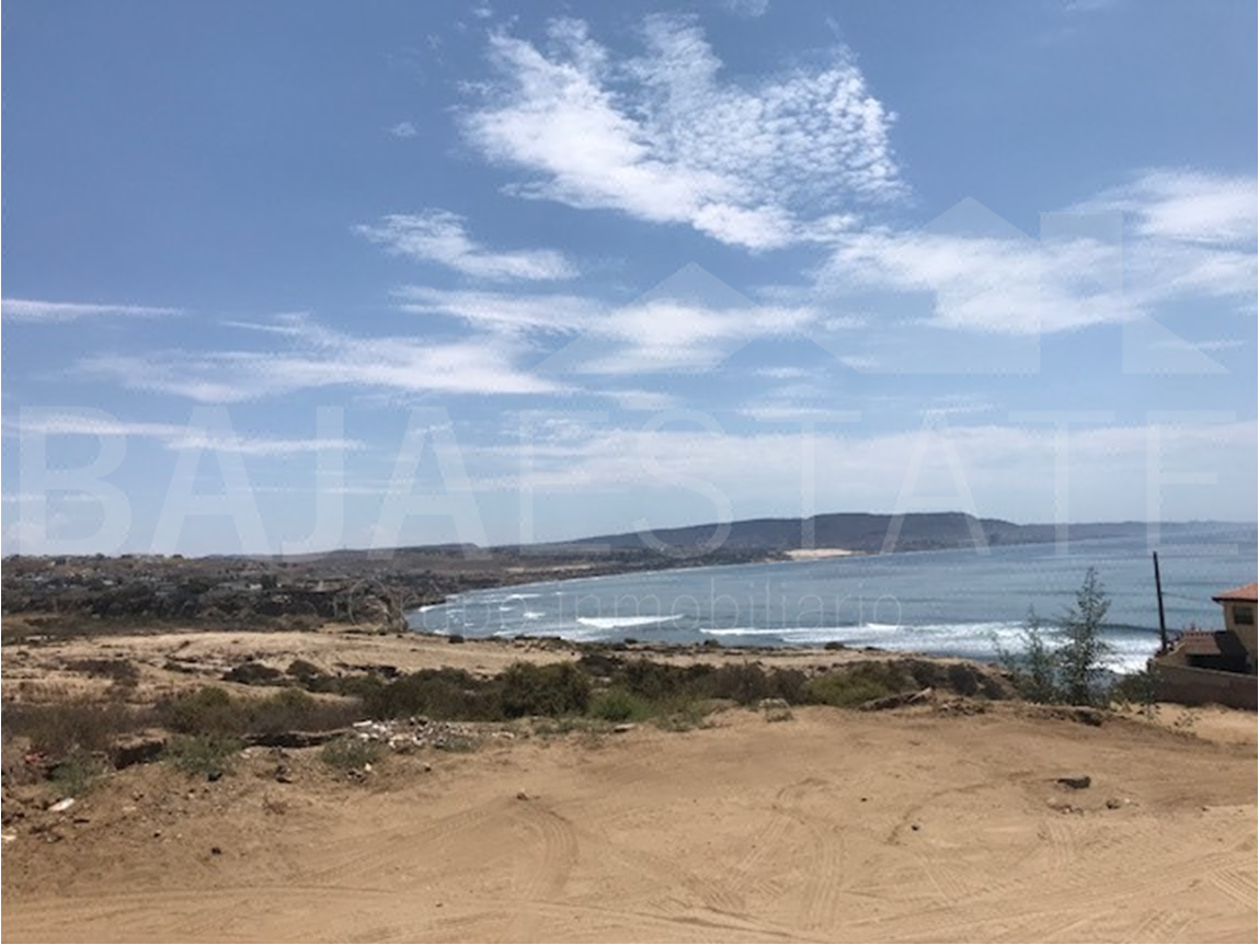 Terreno en Venta en Rosarito con Vista al Mar