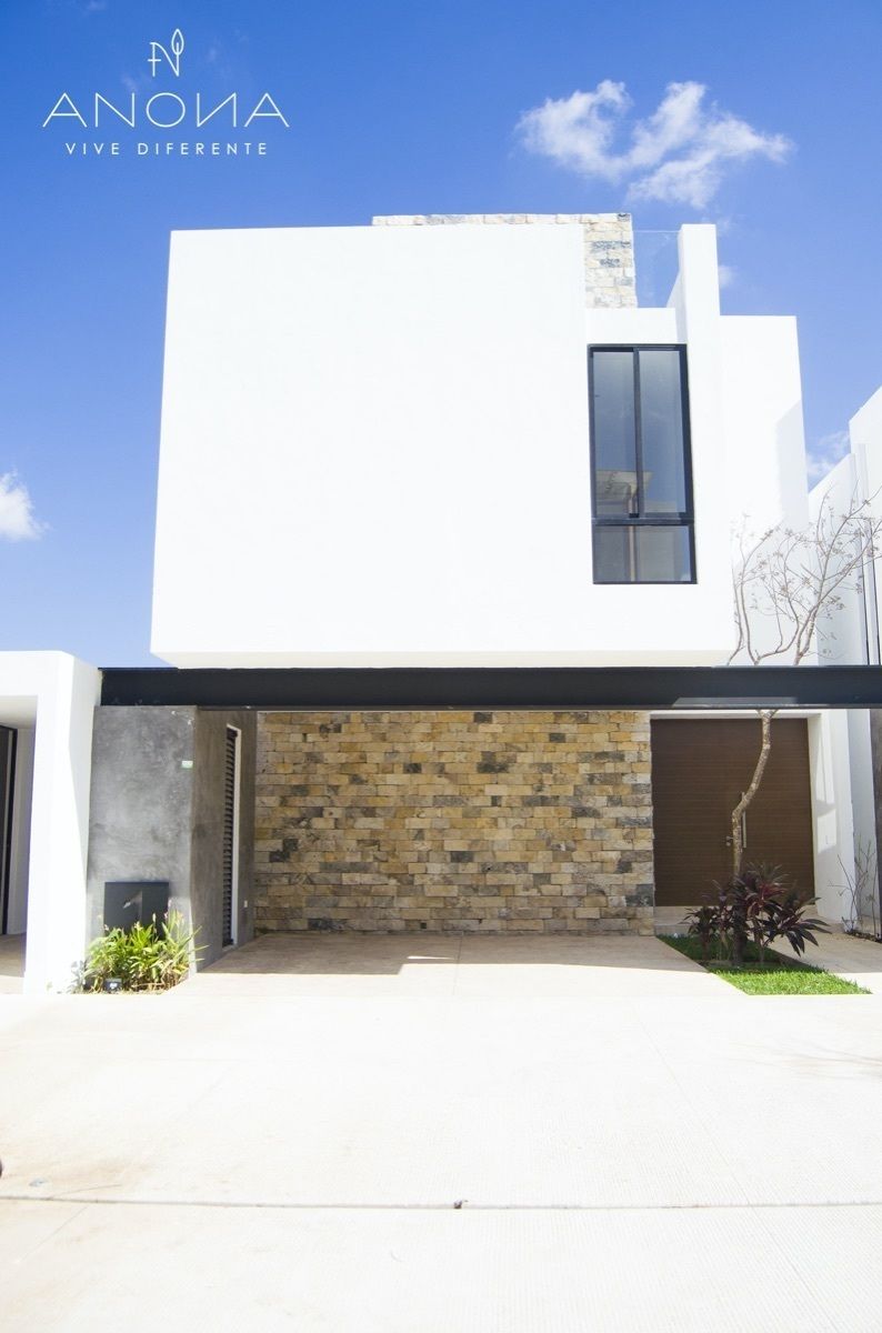 4 de 17: Fachada Frontal