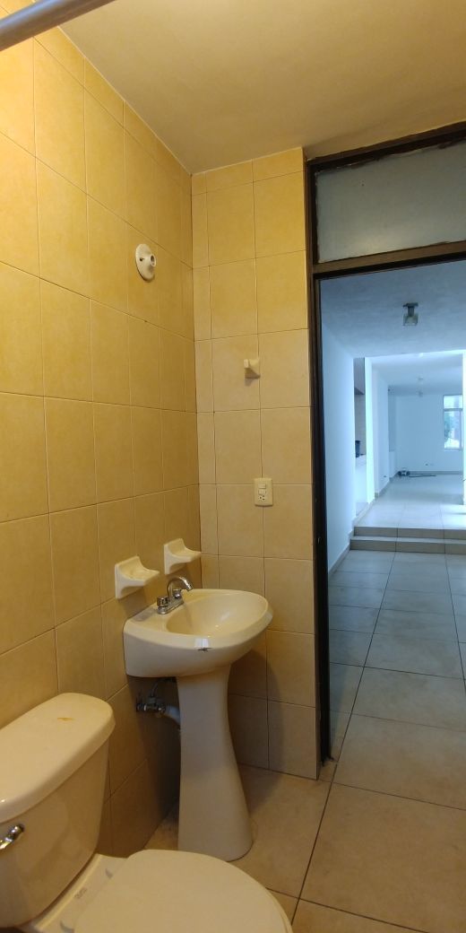 Baño Completo Compartido por Rec 2 y Rec 3, foto 35 de 37