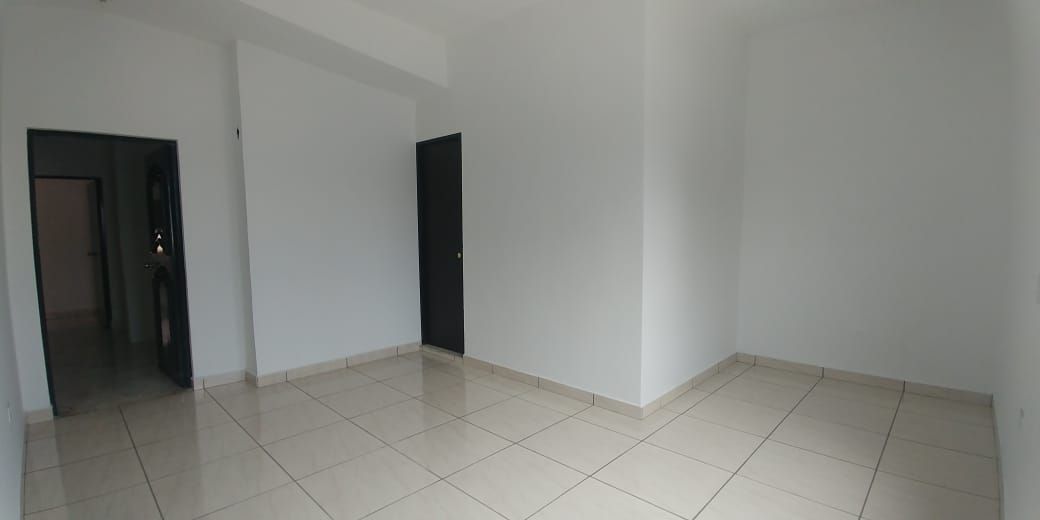 17 of 34: Rec 3 con clima, y baño completo