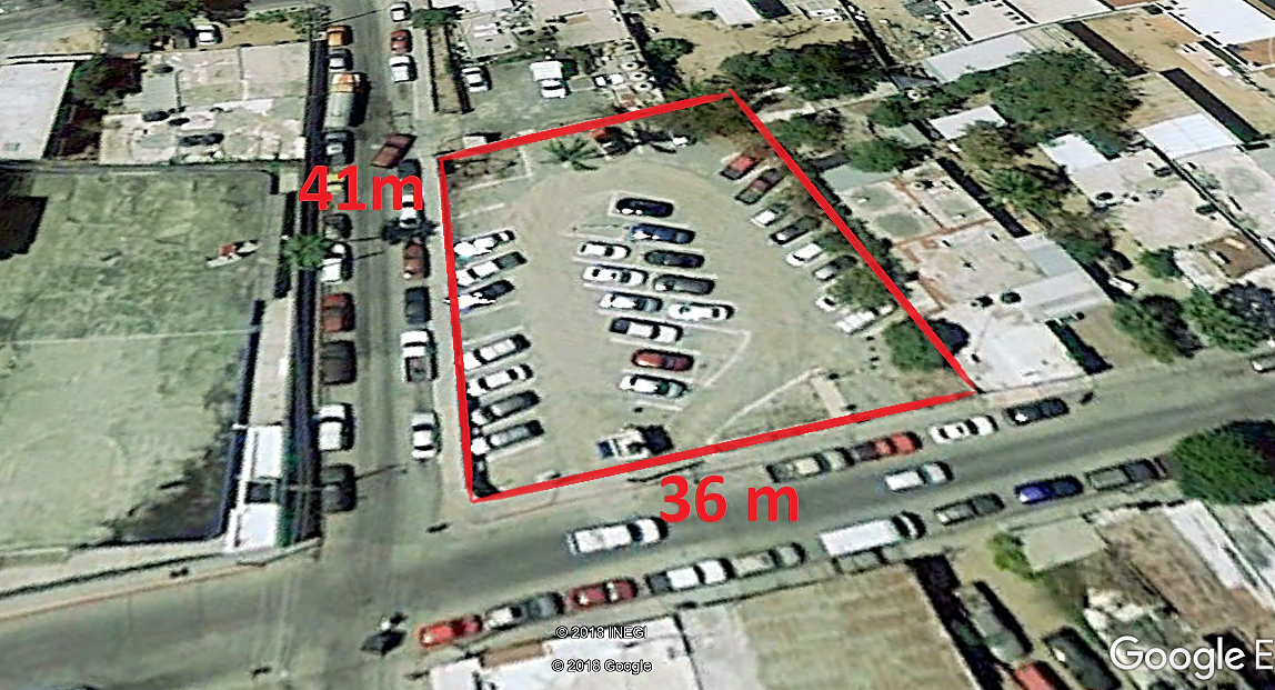2 de 8: frente y fondo
el terreno esta nivelado