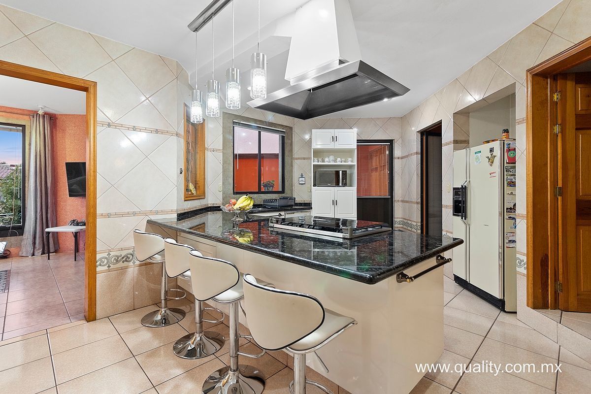 VENTA DE CASA, CLUB DE GOLF LOS ENCINOS LERMA 5 RECÁMARAS JARDÍN TERRAZA - foto 3