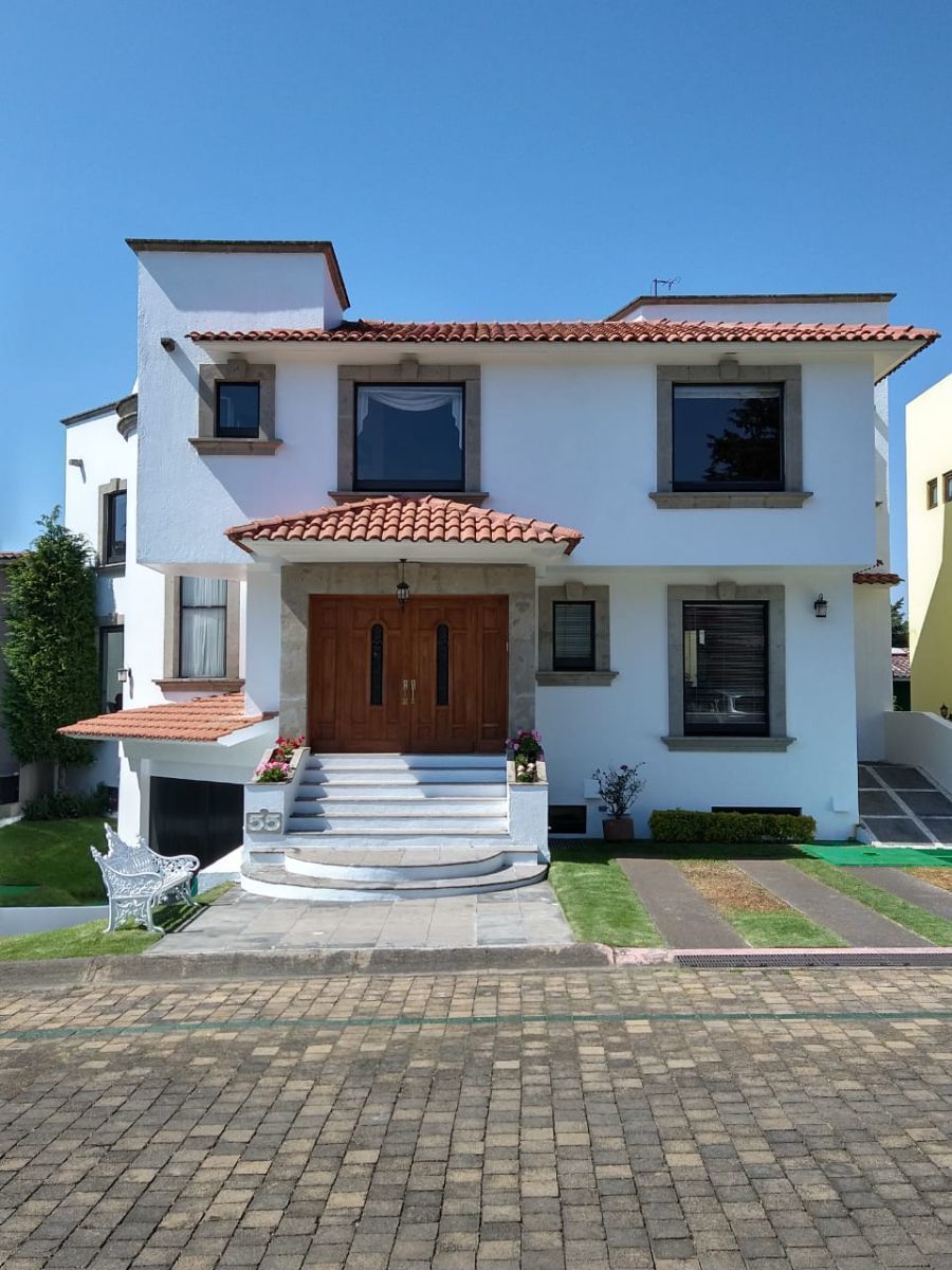 VENTA DE CASA, CLUB DE GOLF LOS ENCINOS LERMA 5 RECÁMARAS JARDÍN TERRAZA - foto 1