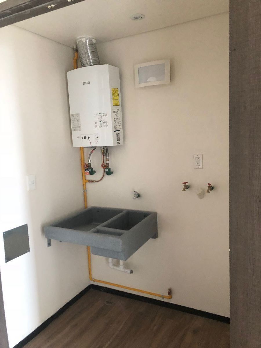 10 de 31: Área de lavado dentro del mismo depto