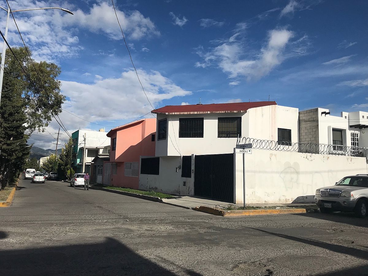 RENTA Casa en esquina, Colonia Plutarco Elías Calles, Pachuca, Hidalgo |  EasyBroker