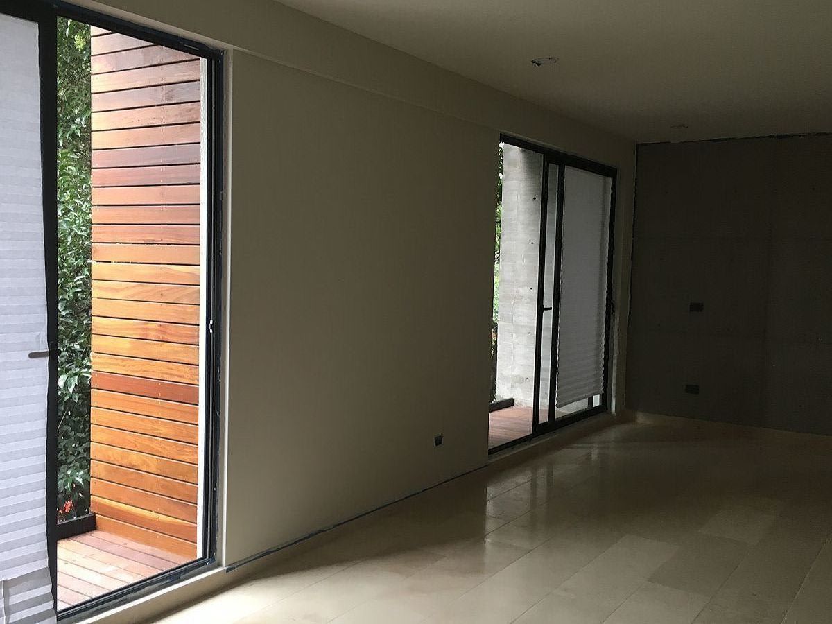 3 de 26: Estancia amplia e iluminada