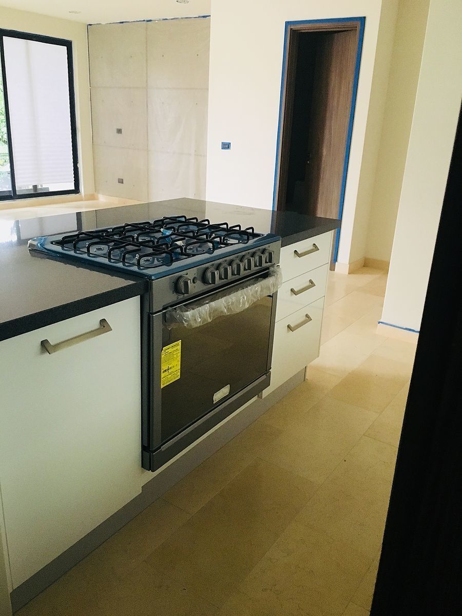 12 de 26: Cocina integral moderna