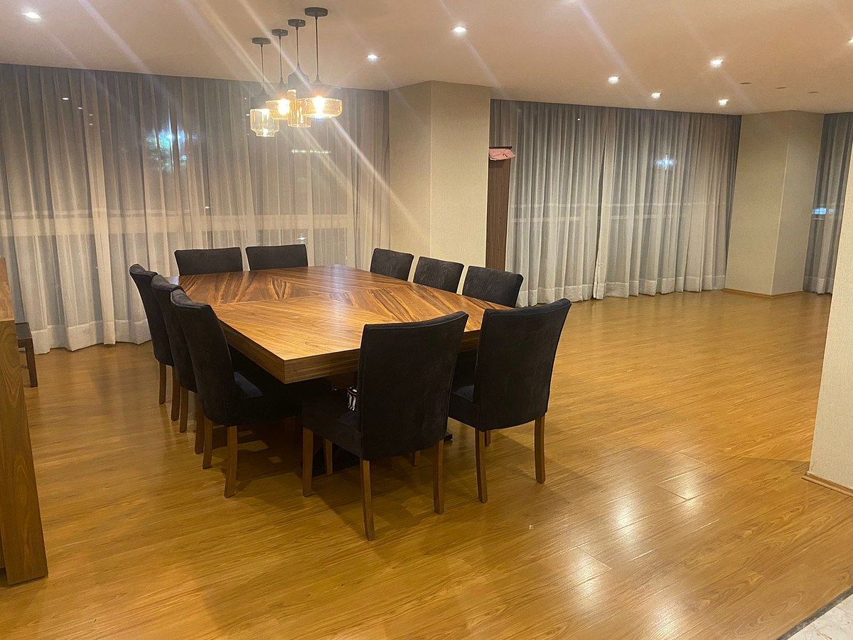 300m2 apartment in Polanco, 3 bedrooms, 2 parking spaces, photo 1 of 9