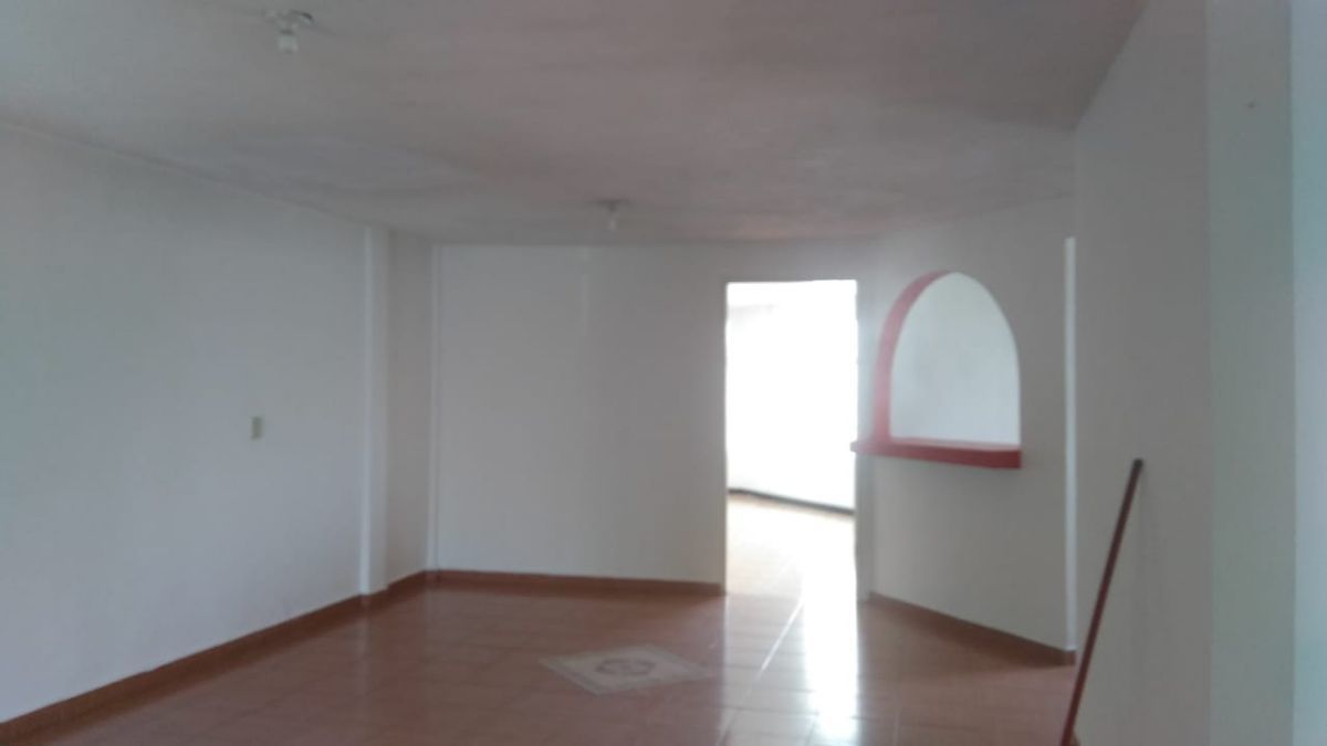 4 de 9: Área estancia-comedor