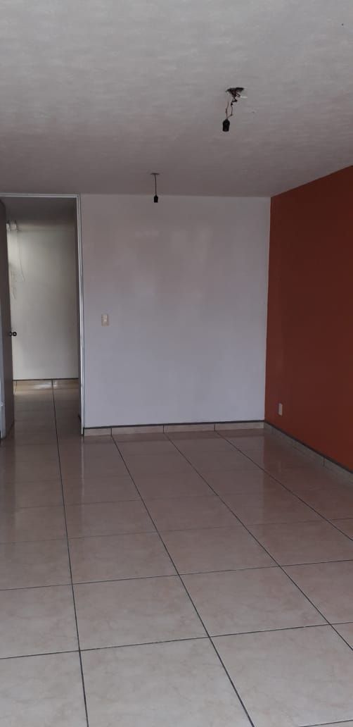 Casa en venta en esquina: Fracc. Paseos del Valle Tlajomulco | EasyBroker