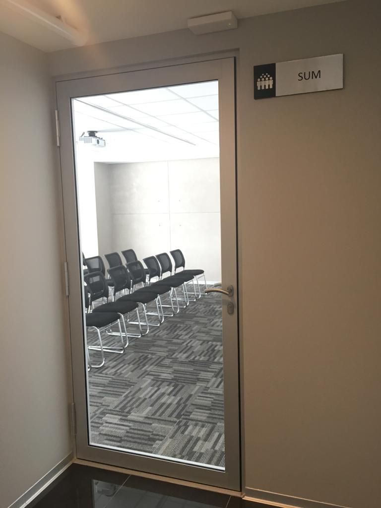13 de 15: Sala reuniones en el último piso del edificio como A. Común