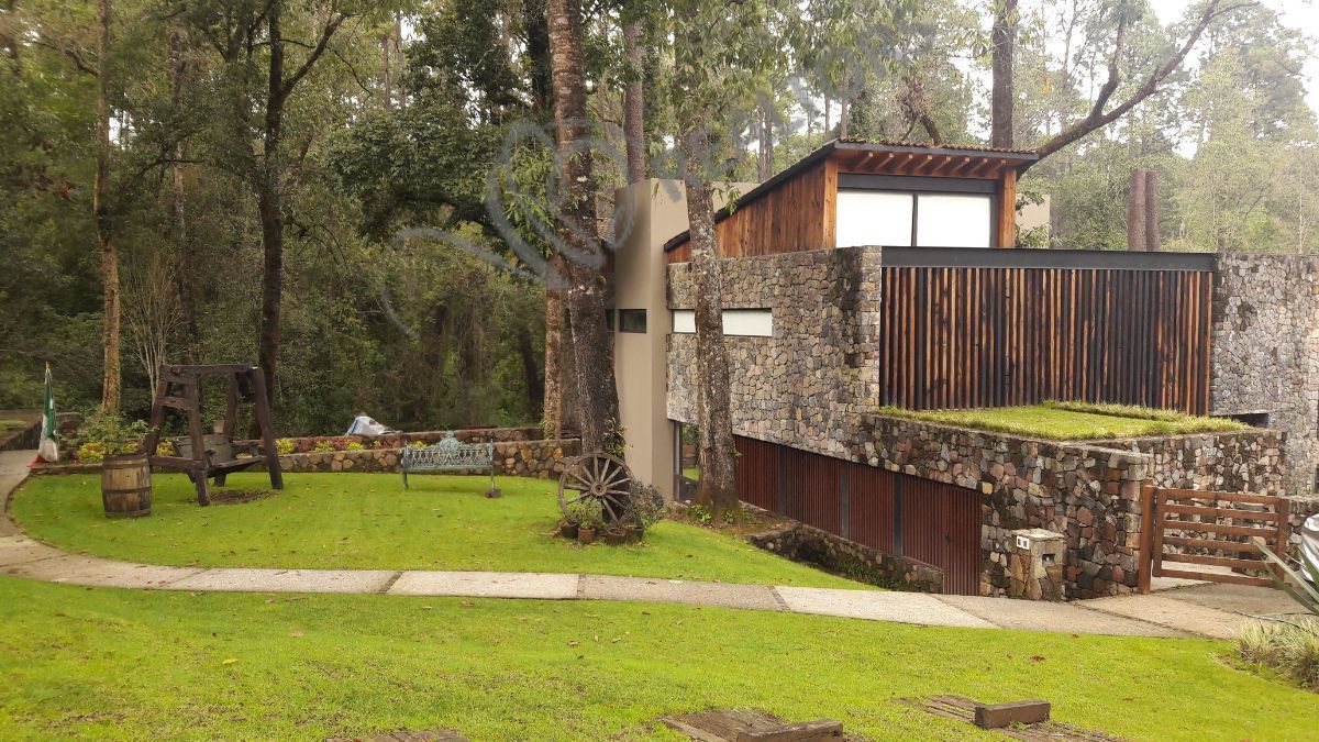 40 of 42: Fachada principal