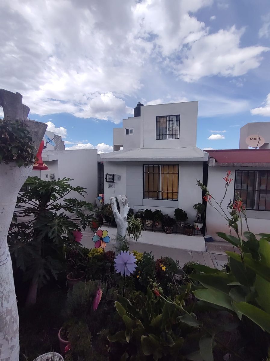 SE VENDE CASA EN LOARCA