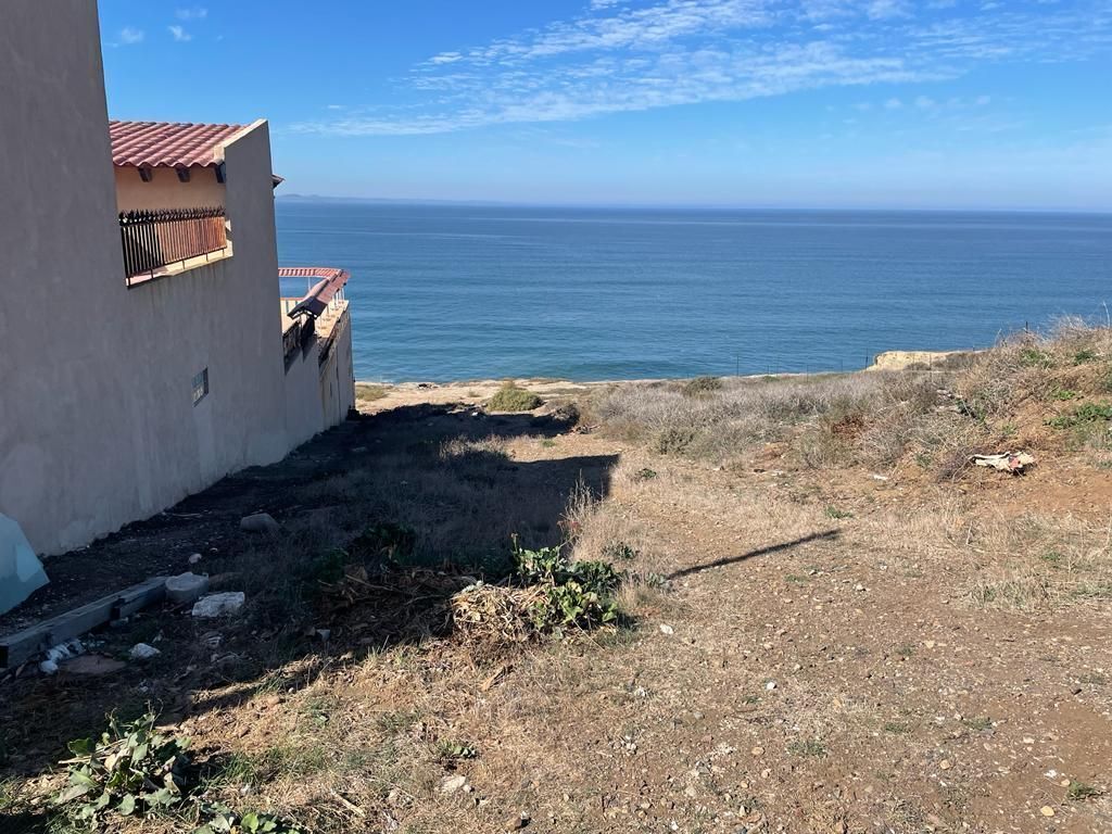 VENTA FRENTE AL MAR POR LA ESCÉNICA - foto 2