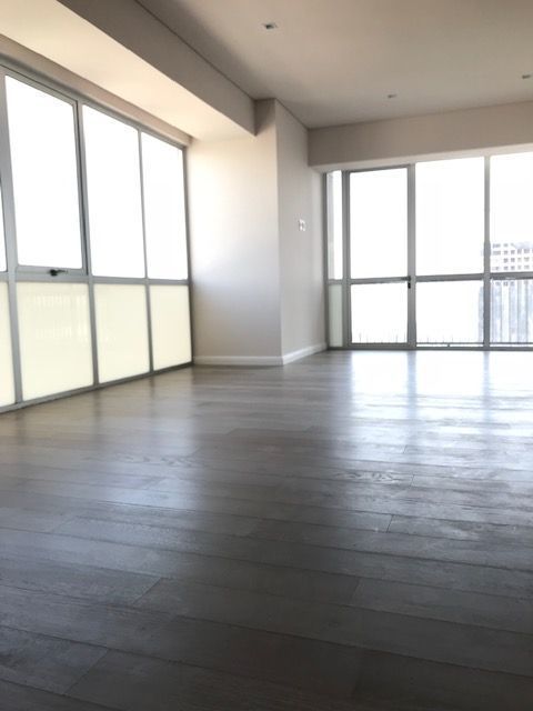 4 de 37: Sala Comedor