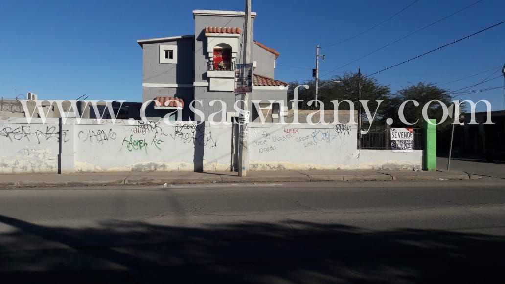 5 de 6: Casa en venta de 2 pisos en esquina en Portales 2