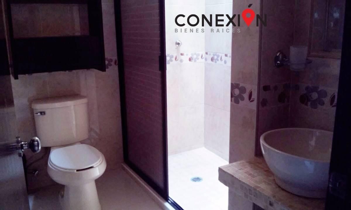 6 de 10: Baño completo.