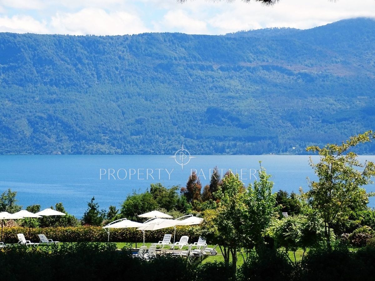 4 de 29: Vista Panorámica al Lago Villarrica